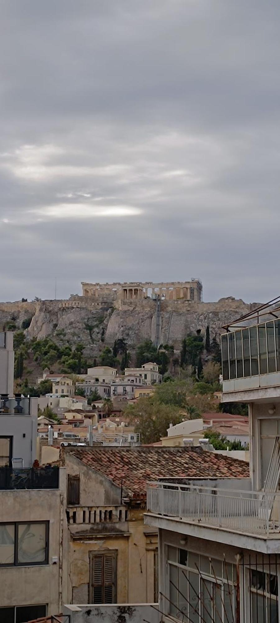 Eternal Acropolis Suites Aten Exteriör bild