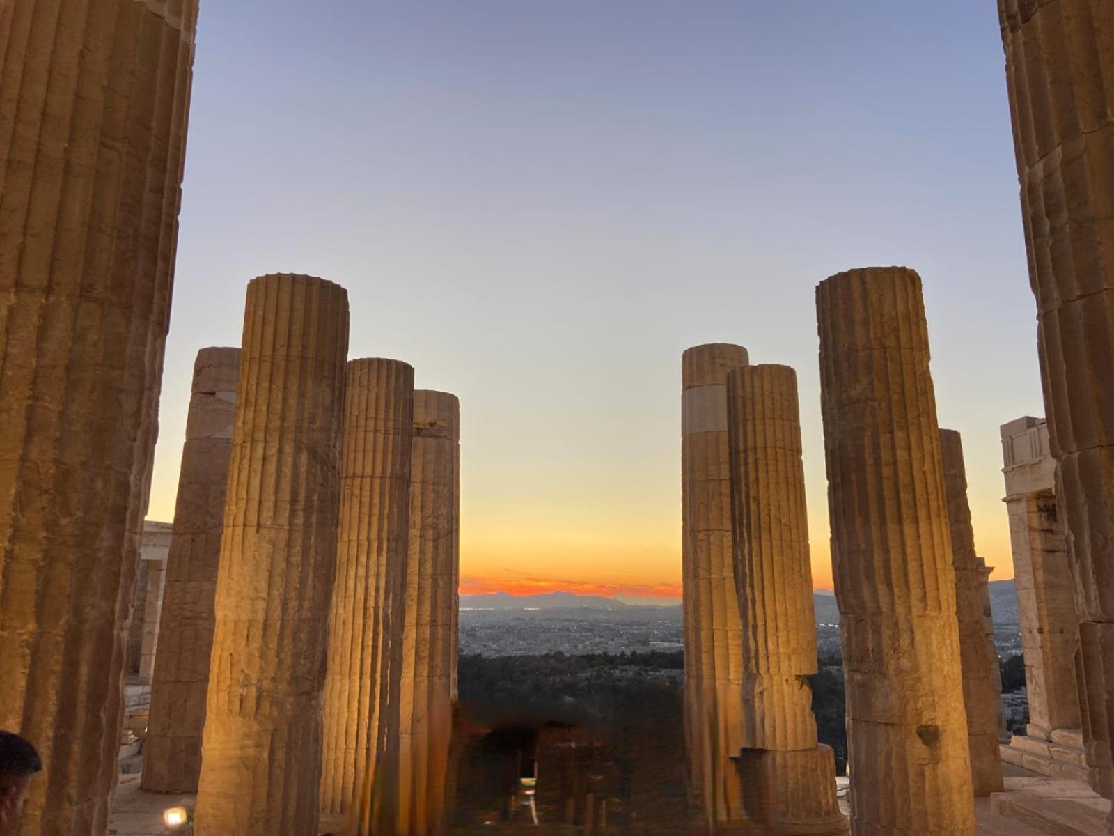 Eternal Acropolis Suites Aten Exteriör bild