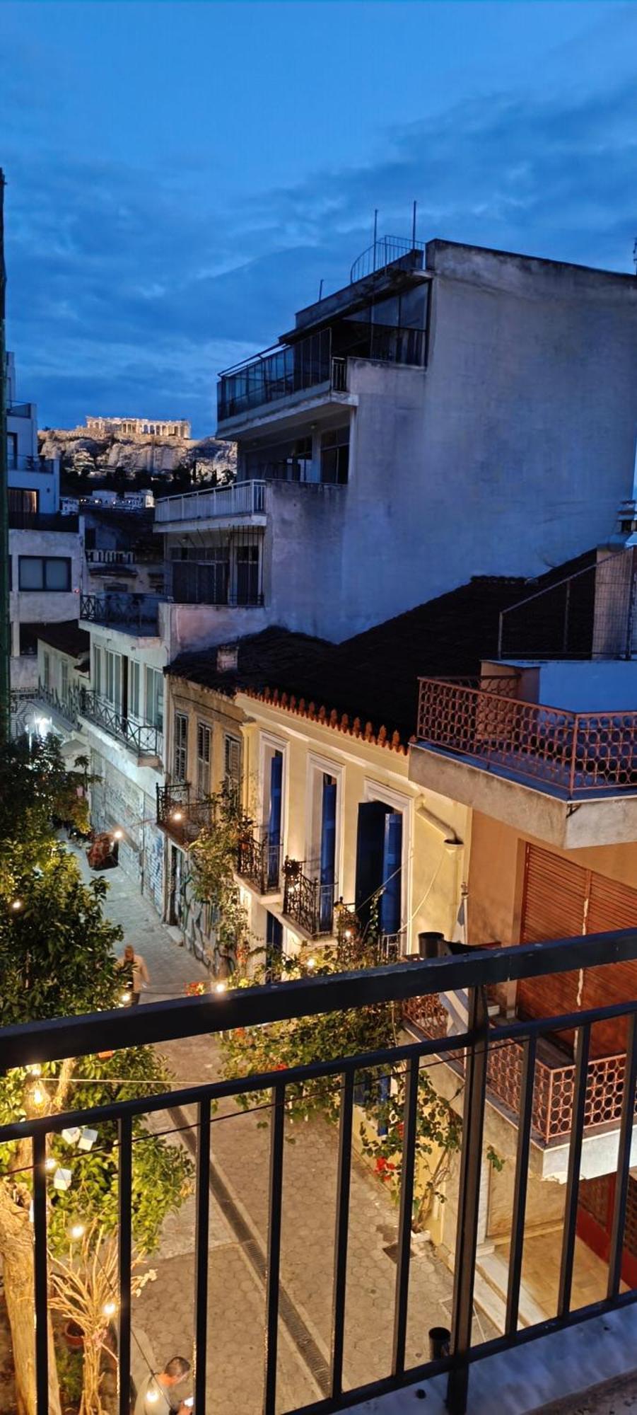 Eternal Acropolis Suites Aten Exteriör bild